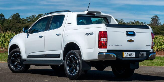 Chevrolet Colorado 4x4 color Blanco.