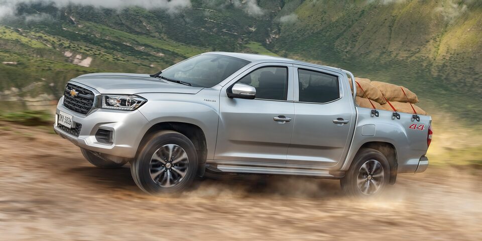 La camioneta D-Max te brinda confianza en cualquier camino