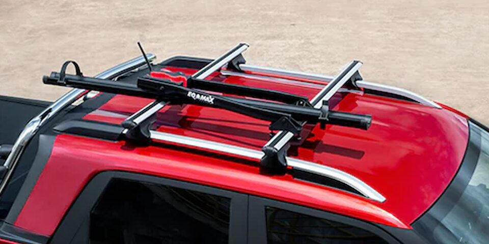 Transporta bicicletas a bordo de tu camioneta Chevrolet Montana con el portabicicletas de techo de aluminio