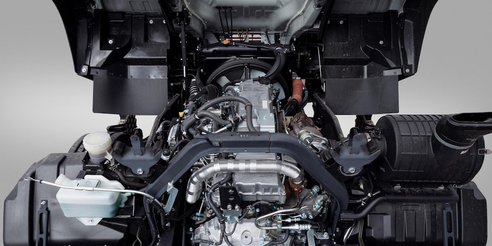 Vista motor camion Chevrolet FVR 1730 largo