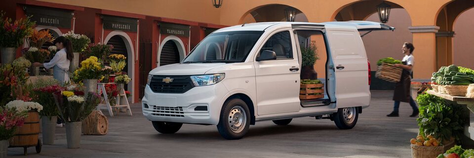 N400 Cargo te brinda más comodidad para transportar personas